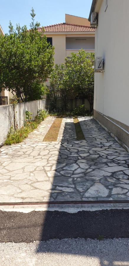 Apartments L.Z. Starigrad Paklenica Buitenkant foto